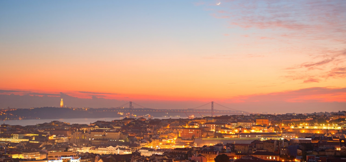 lisbon-by-night-the-6-coolest-spots-you-can-t-miss-ecotours-blog